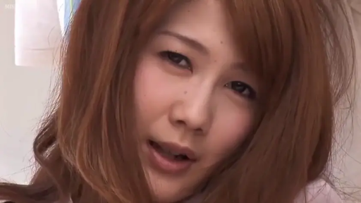 室内 · 顔 · 裸体 · 诱惑 · 凝視 · 寝姿 · 棕发