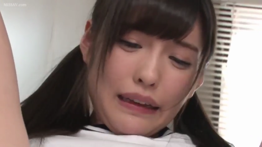室内 · 俯身 · 脸部 · 注视 · 诱惑 · POV · 吊带