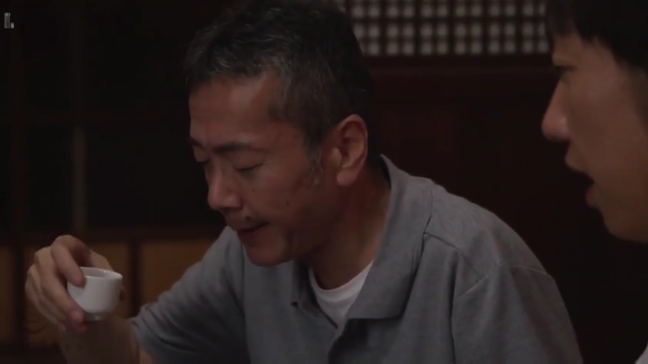 胸部 · 卧室 · 享受 · 裸体 · 多人 · 卧姿 · 调情