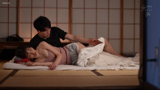 灰色短裤 · 日式和室