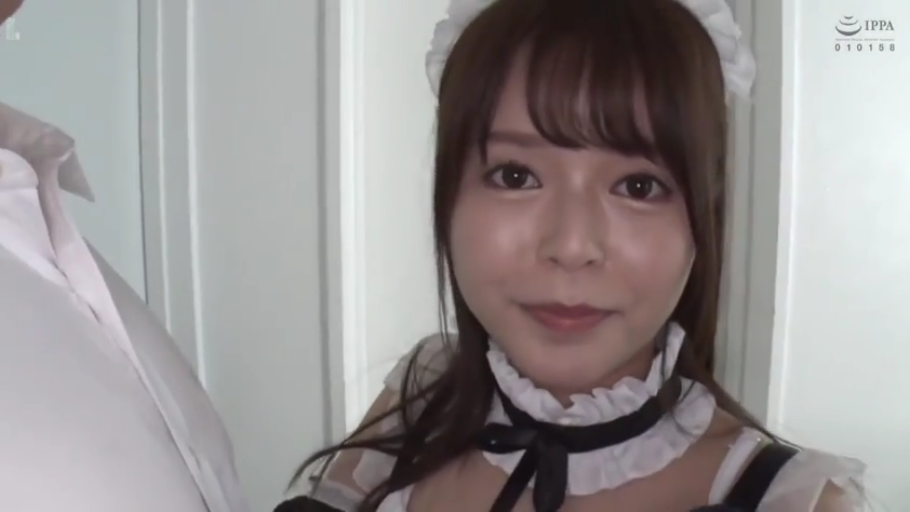 室内 · 微笑 · 面部特写 · 女仆装 · 注视镜头 · 发箍 · 日本AV · 正面站立