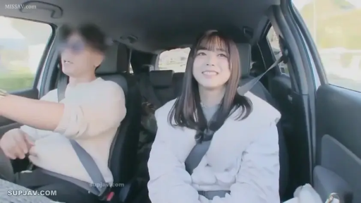 卧室 · 口交 · 床 · 仰卧 · 快感 · 制服 · 昏暗 · 胯部