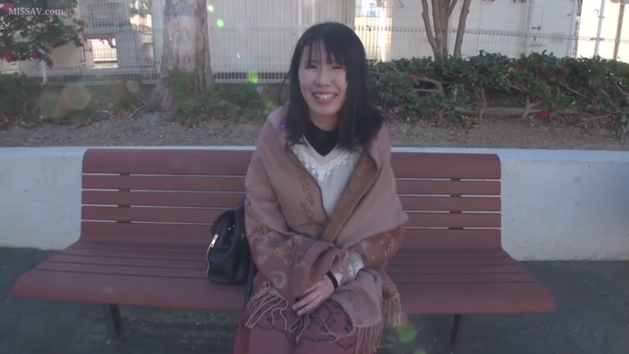 性交 · 面部 · 全裸 · 卧室 · 销魂 · 被褥 · 侧卧 · 画中画对比