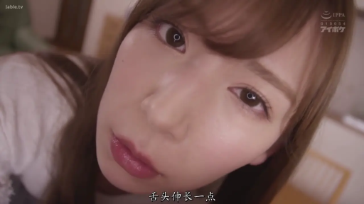 享受 · 全景 · 湿身 · 仰卧 · 黑色蕾丝连体内衣 · 红色床榻 · 身上淋水 · 玻璃水壶