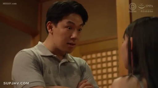 室内 · 交谈 · 脸部 · 站立 · 汗水 · 惊讶 · Polo衫