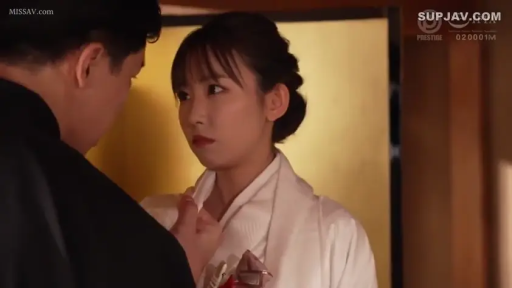 室内 · 严肃 · 面部 · 对视 · 拉扯 · 白色和服 · 古风