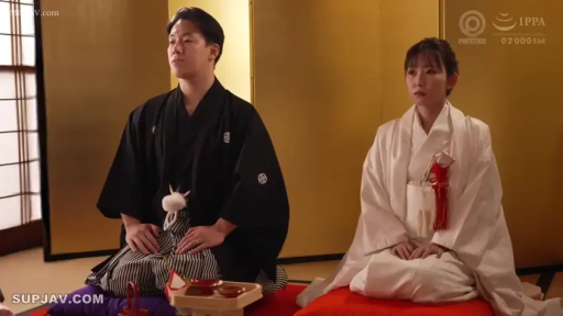 严肃 · 和室 · 正坐 · 和服 · 屏风 · 传统 · 结婚仪式