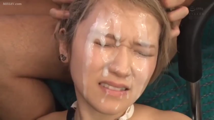 室内 · 脸部 · 闭眼 · 颜射 · 仰头 · 精液 · 裸露