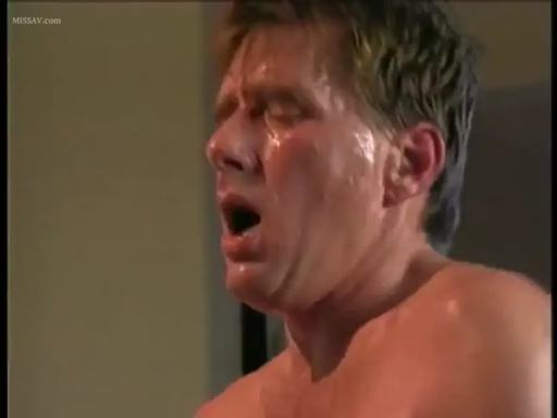 室內 · 性交 · 站立 · 迷離 · 半身特寫 · 赤裸上身 · 出汗