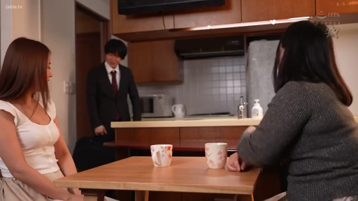 Sitting Posture · Subtitles · 全景 · 交流 · Kitchen · 日常装 · 平常 · 马克杯