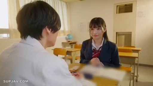 侧面 · 校服 · 专注 · 口交 · 马赛克 · 弯腰 · 扶手 · 电车