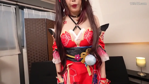 室内 · 站姿 · 平静 · 摆拍 · 台灯 · 半身特写 · Cosplay服 · 二次元风格