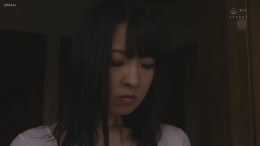 书架前 · 展示私处 · 蕾丝长筒袜 · 注视 · 私处 · 书架 · 开腿坐姿 · 露阴