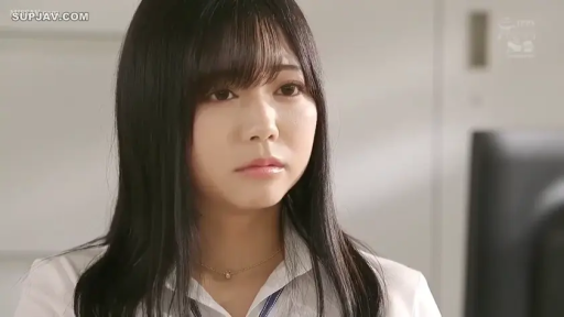 Indoor · Sitting Posture · 平静 · white shirt · 面部特写 · Gaze