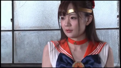 室内 · 面部 · 水手服 · 站立 · 注视 · 发饰 · 忧伤