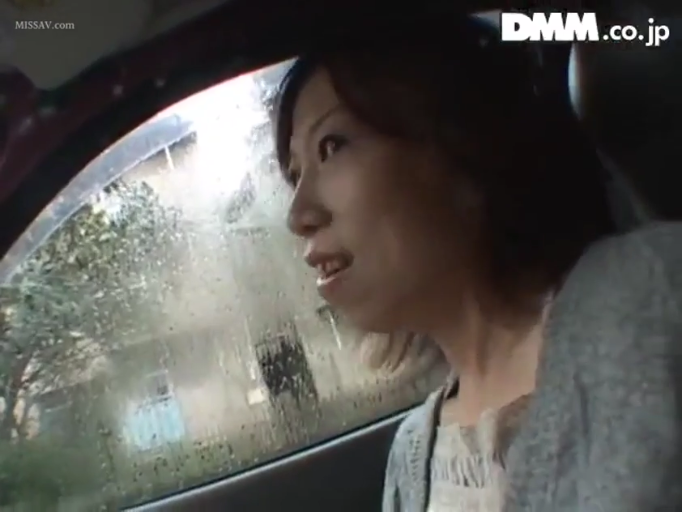 室内 · 全裸 · 微笑 · 指交 · 阴唇 · 躺卧 · 极度特写