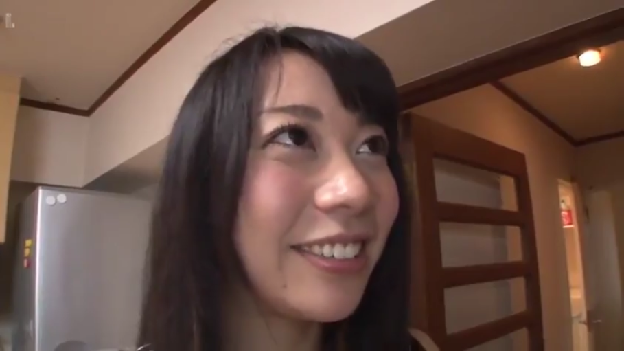 室内 · 面部 · 诱惑 · 凝视 · 内衣 · 侧卧 · 大特写 · 蝴蝶结贴纸