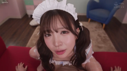 室内 · 顔部のクローズアップ · メイド服