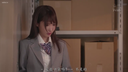 全裸 · 卧室 · 躯干 · 享受 · 枕头 · 舔阴 · 躺姿 · 肤色