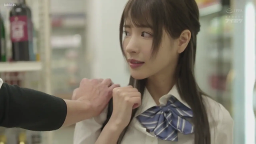 Stand · shy · 蝴蝶结 · 便利店 · Shelf · Side face · Close-up shot · 被他人触碰