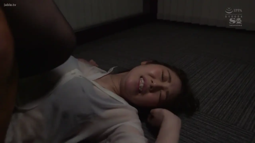 室内 · 面部 · 白い透け感のあるシャツ · 陶醉 · 平躺 · 暗光 · 前戯