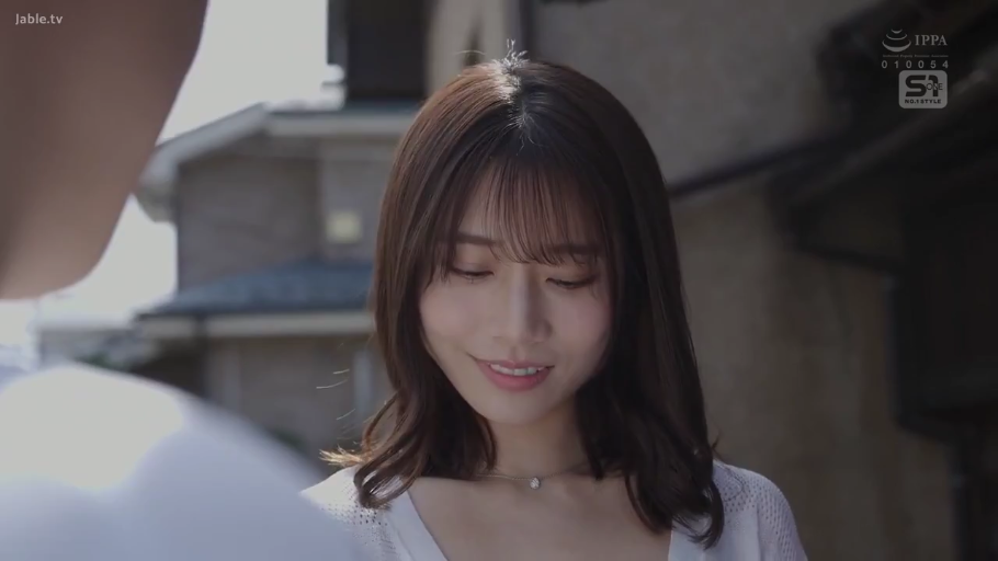 专注 · 卧室 · 胸部特写 · 巨乳 · 窗帘 · 跨坐 · 手淫 · 内衣露出