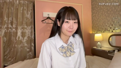 Smile · bed · Sit properly. · Gaze · 酒店 · 上半身 · JK Uniform · 黑长直