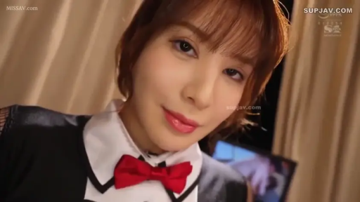 室内 · 微笑 · 顔のクローズアップ · メイド服 · 静的 · 正面凝视