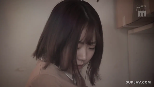 坐姿 · 教室 · 课桌 · 不可见 · 裆部特写 · 毛衣与长裤 · 隔裤抚摸 · 桌底视角