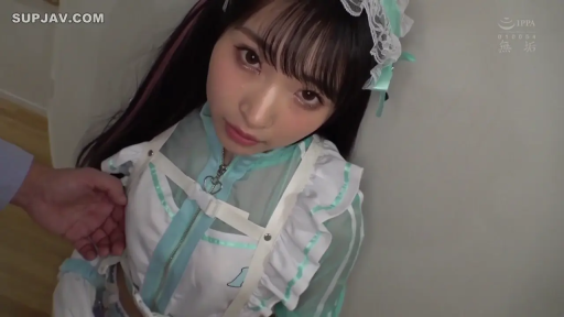 室内 · 头部特写 · 女仆头饰 · 迷茫 · 透视元素