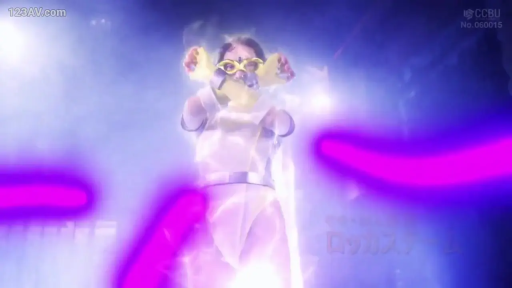 中景 · 影棚 · 超级英雄制服