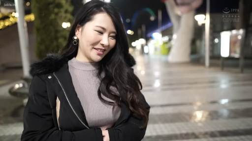 黑色外套 · 户外