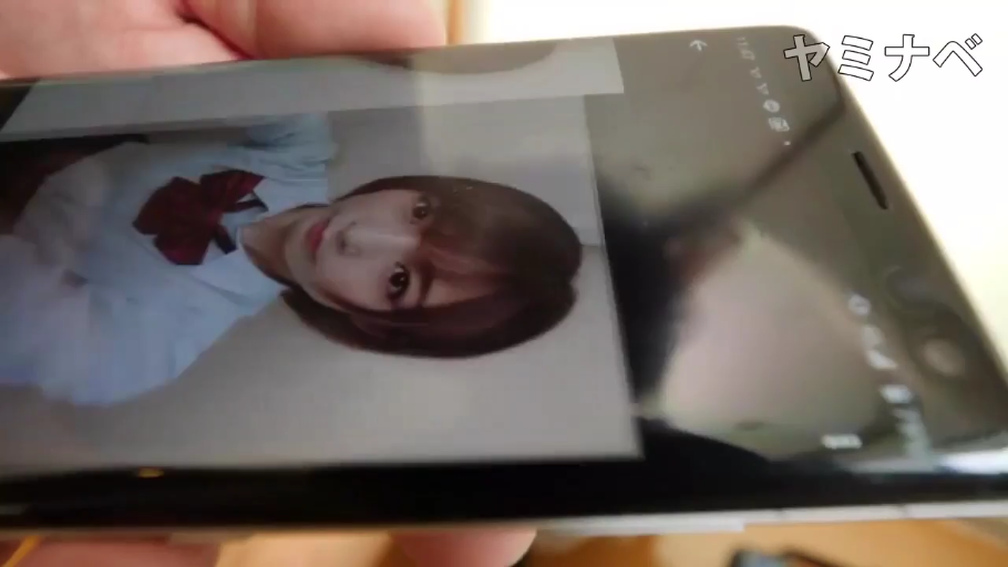 室内 · 自然 · 上半身 · 自拍 · 水手服 · 俯拍 · 智能手机 · 屏幕内照片