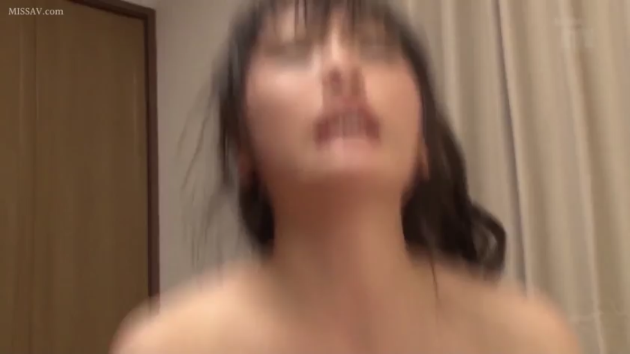 室内 · 脸部特写 · 全裸