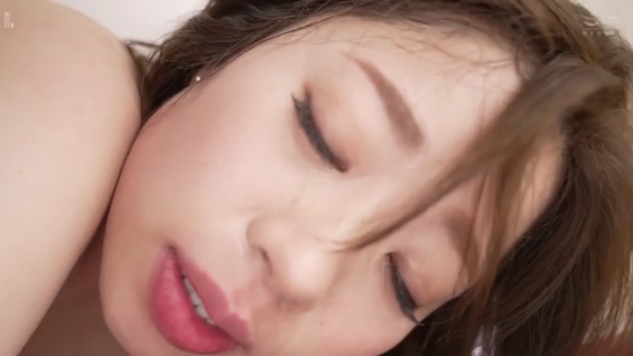 教室 · 马赛克 · 中景 · 连衣裙 · 课桌 · 痛苦 · 群交 · 躺姿