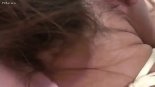 室內 · 白色内衣