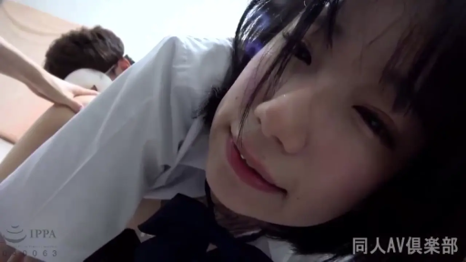 床 · 蝴蝶结 · 脸部特写 · 爬行姿势 · 诱惑 · 镜头互动 · 制服诱惑