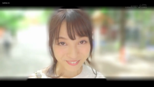 Close-up of the face · White top · Outdoor