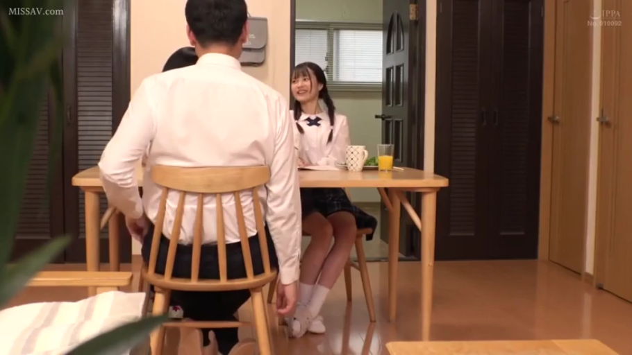 Sitting Posture · 全景 · Smile · 交流 · 餐厅 · JK Uniform