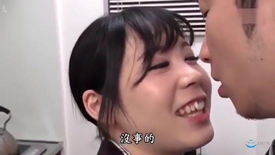 室內 · 臉部特寫 · 職業裝