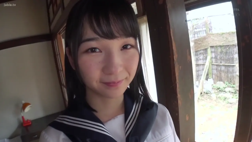 俯身 · 水手服 · 第一视角 · 榻榻米 · 微笑 · 面部特写 · 注视