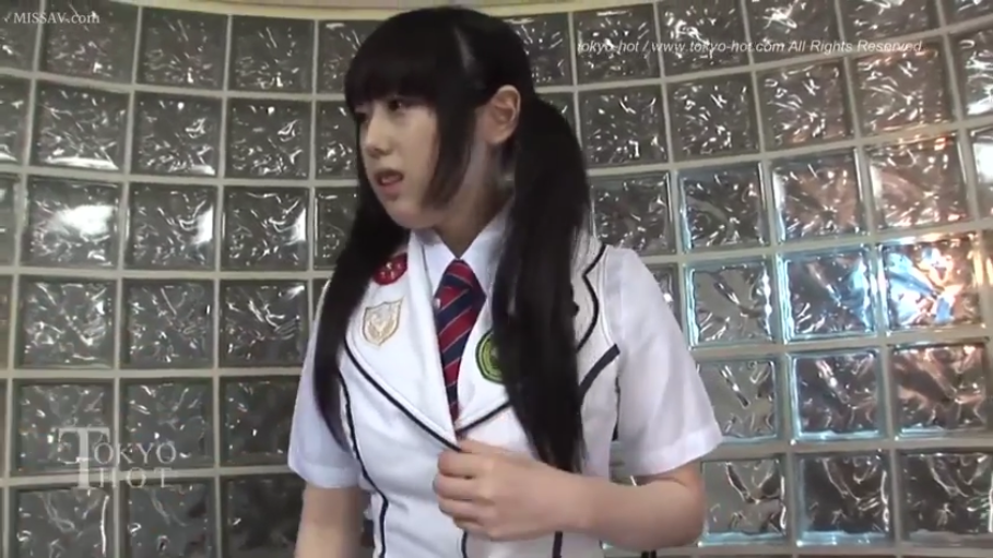 室内 · 站立 · 半身 · 制服