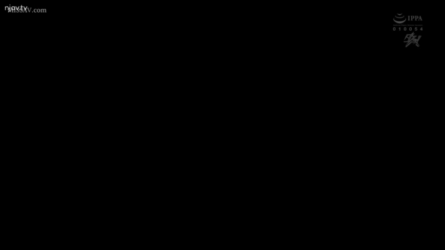 室内 · 跪坐 · 全景 · 束缚 · 縄芸 · 红色绳索 · 绳子 · 顺从