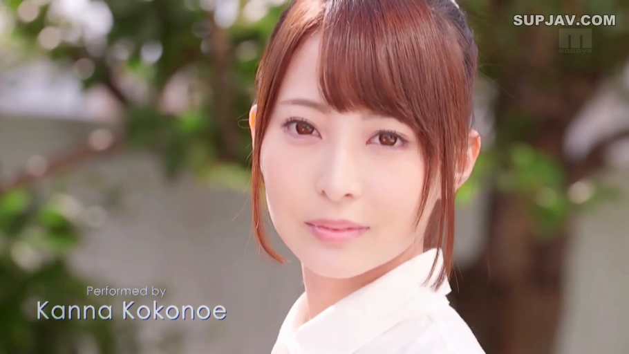 white shirt · 面部特写 · 户外花园