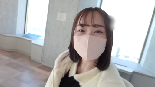 室内 · 微笑 · 特写 · 自拍 · 外套 · 日常 · 口罩 · 正面