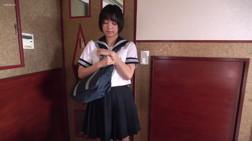 室内 · 站姿 · 平静 · JK制服 · 短发 · 背包 · 学生包