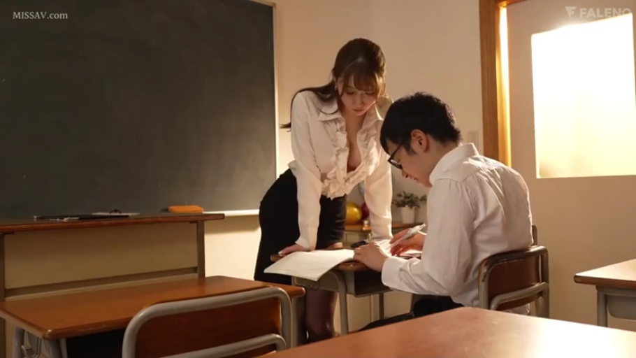 俯身 · 教室 · 中景 · 职业装