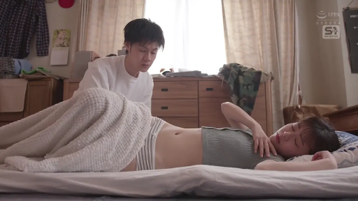 卧室 · 全景 · 闭眼 · 仰卧 · 抚摸 · 毛毯 · 露脐装