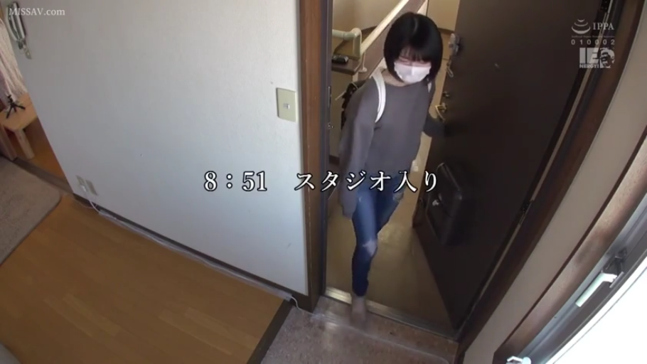 性交 · 迷离 · 蓝色内裤 · 后入位 · 皮椅 · 动感模糊 · 巨乳特写 · 皮质转椅