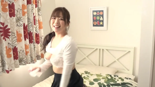 坐姿 · 卧室 · 白衬衫 · 床 · 居家 · 脱衣 · 背部特写